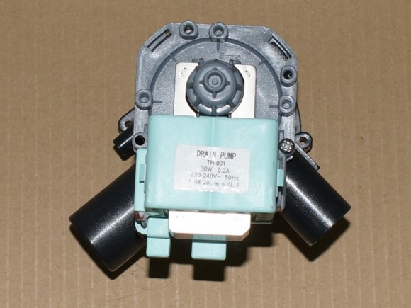 Насос с улиткой Bosch-Siemens 30W на 3 защелки фишка спереди